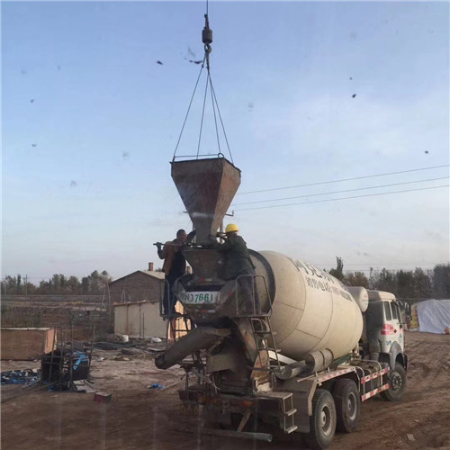 柳林县“精准瞄准”—— 吊车的 “定位导航” 技术